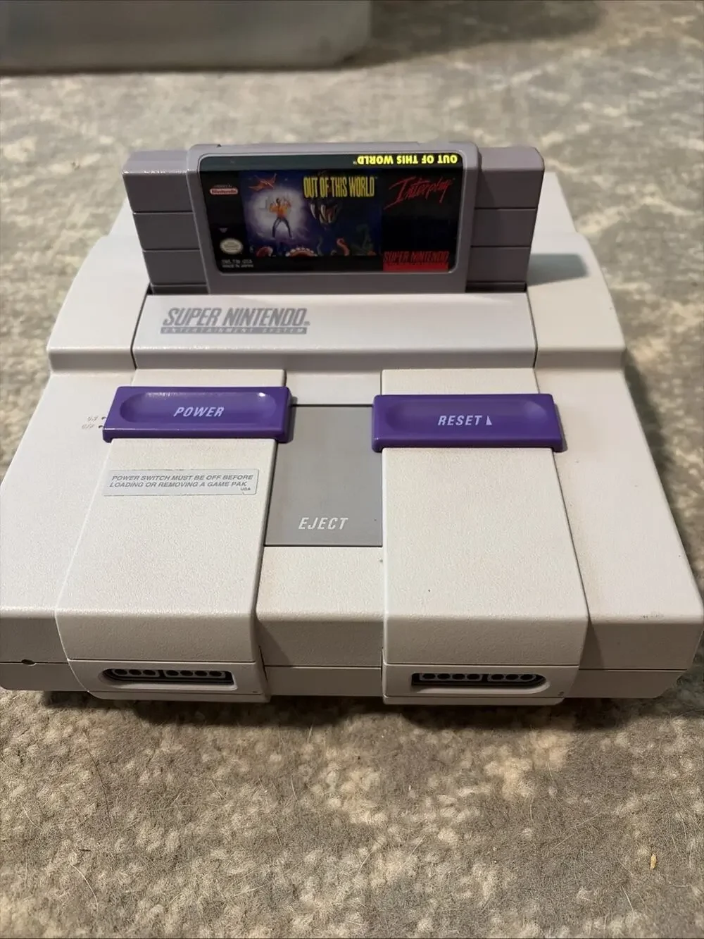 Super Nintendo SNES Console bundle w/ Cables, 2 Controllers And Game (Works)